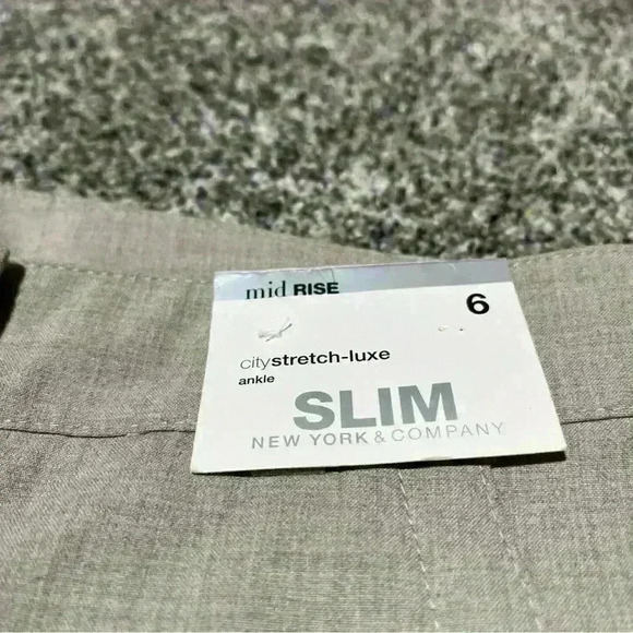 New York And Company City Stretch Luxe Ankle Slim Stretch Tan Pants Size 6 NWT - Picture 2 of 12